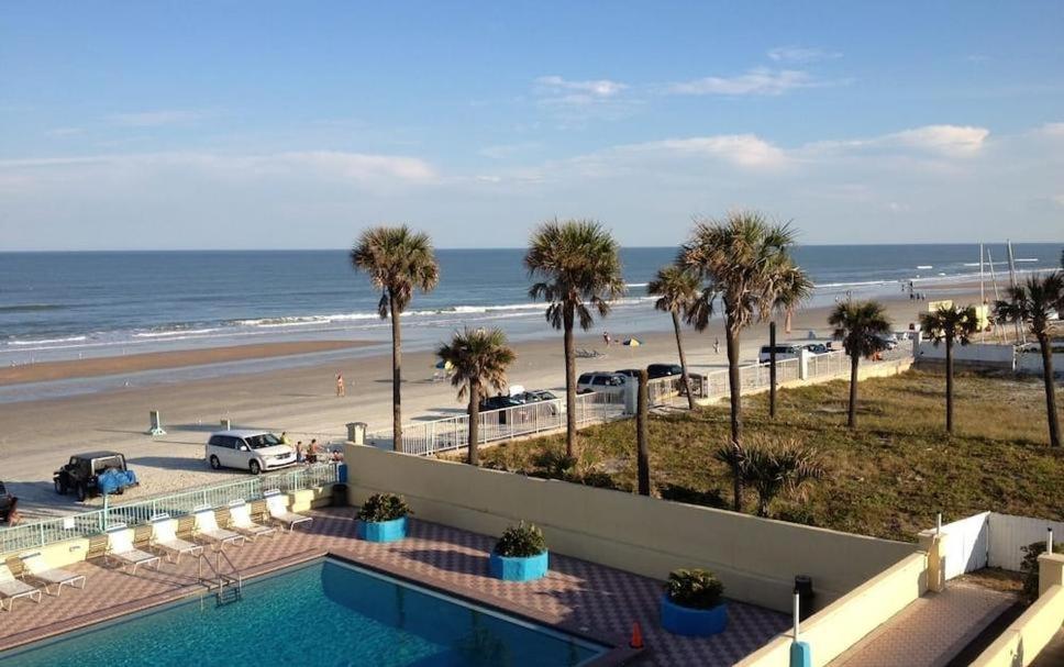 Fountain Beach Resort Daytona Beach Exterior photo