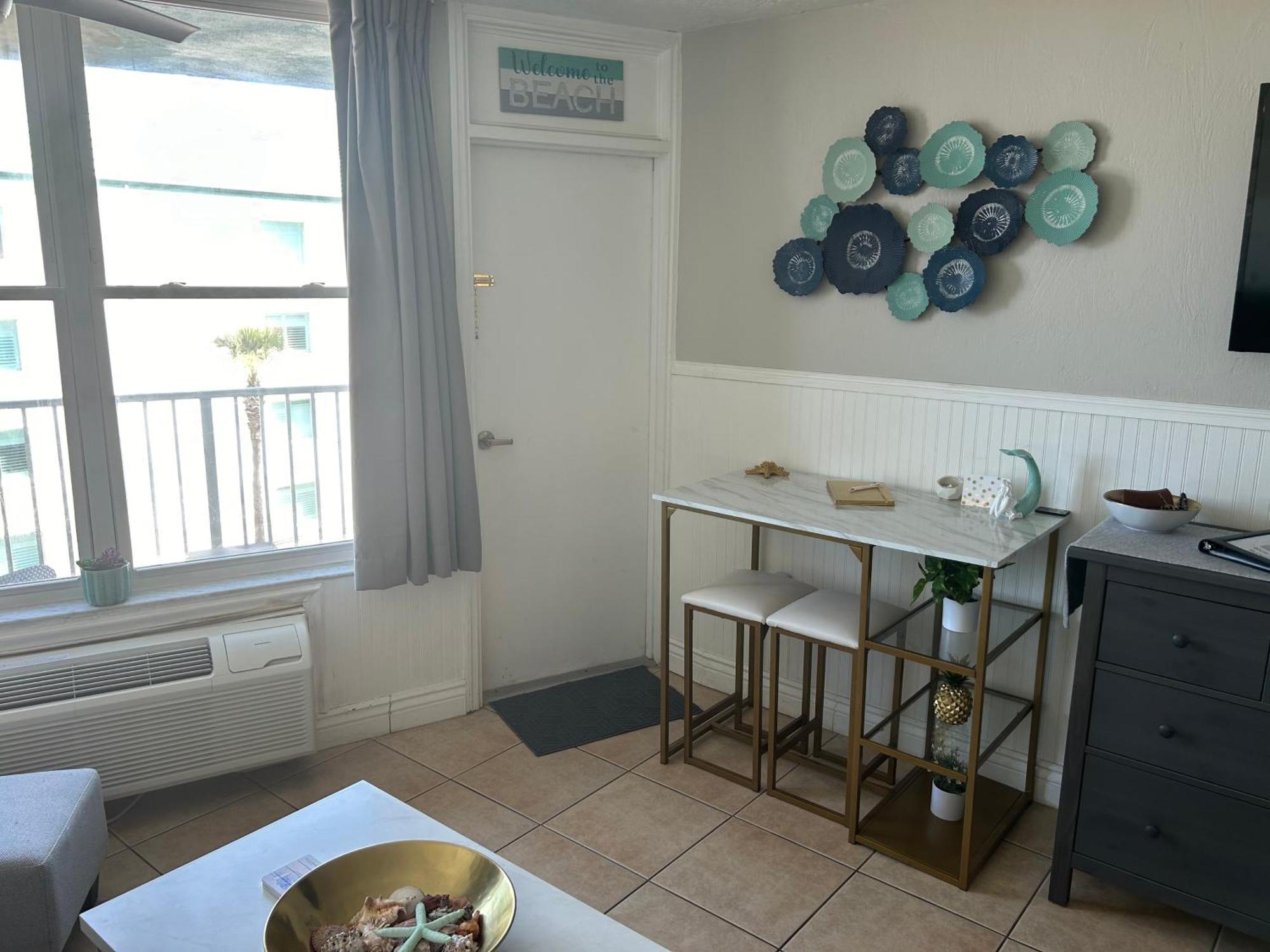 Luxury Beach Condo With Pool And Tiki Bar! Daytona Beach Exterior photo